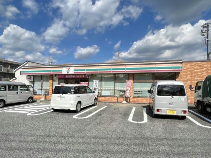 セブンイレブン名古屋花咲台1丁目店(コンビニ)まで741m グランステージⅡ