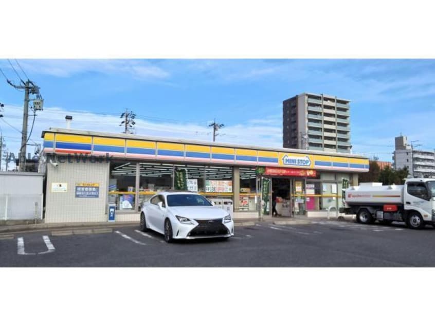 ミニストップ瀬戸陶原町店(コンビニ)まで737m フラットスギヤマ