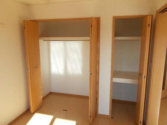  サンリット神川Ｂ