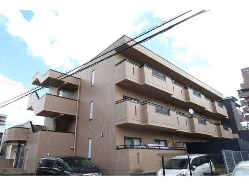  クレストハイム引山