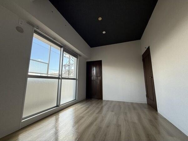  ユーハウス引山