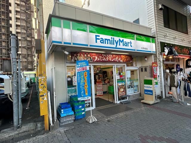 ファミリーマート大須本通店(コンビニ)まで266m スクエア・アパートメント