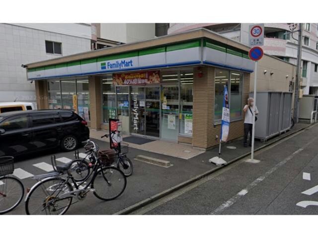 ファミリーマートたちばな店(コンビニ)まで201m willDo東別院