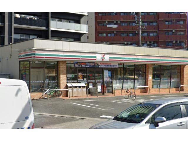 セブンイレブン名古屋千代田4丁目店(コンビニ)まで685m ヴィークブライト名古屋東別院