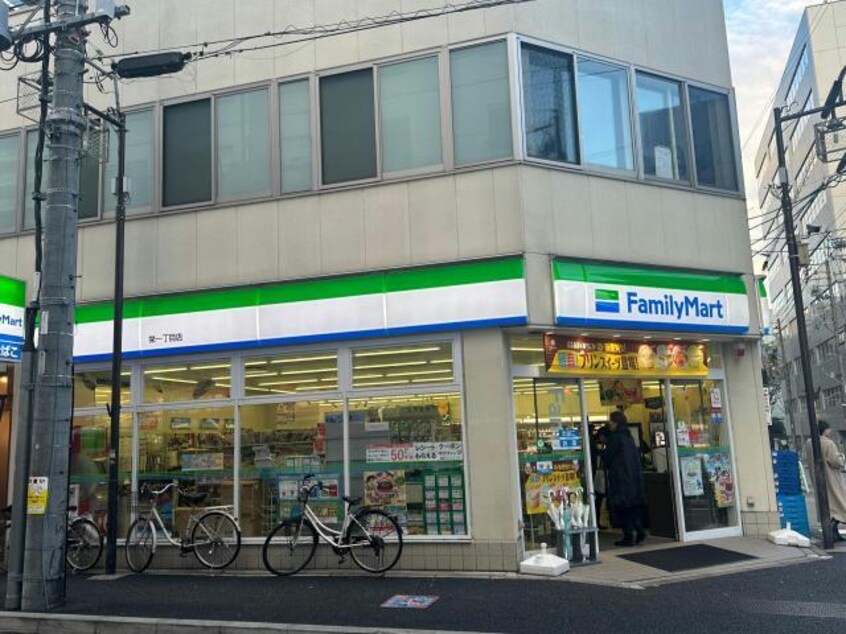 ファミリーマート伏見通栄店(コンビニ)まで703m さくらHills NISHIKI Platinum Residence