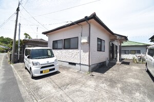 ニュープライムコートハナブサ　Ａ棟