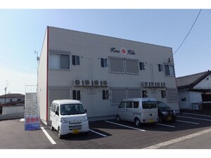 Ｋｉｎａ・Ｈｉｌｌｓ