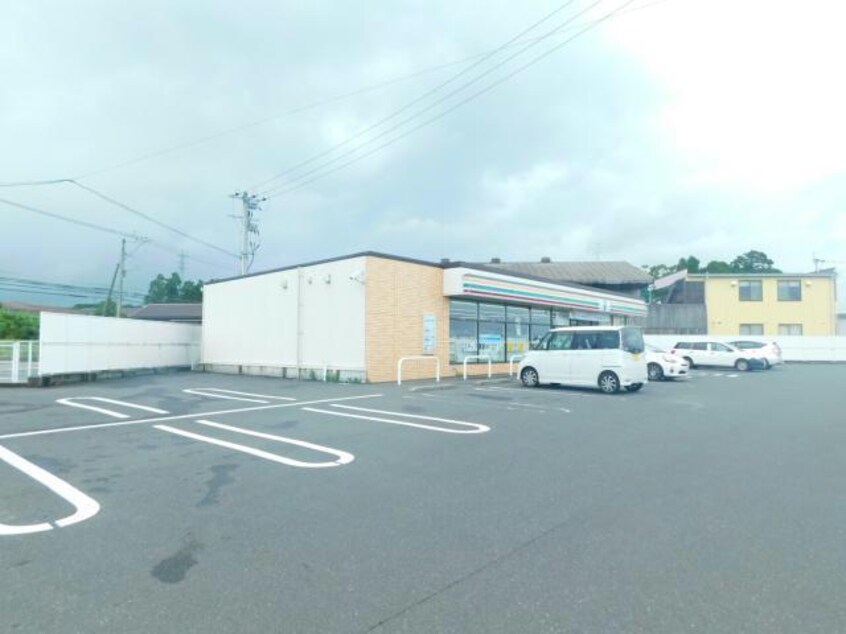 セブンイレブン鹿屋旭原町店(コンビニ)まで1032m マンションウイング