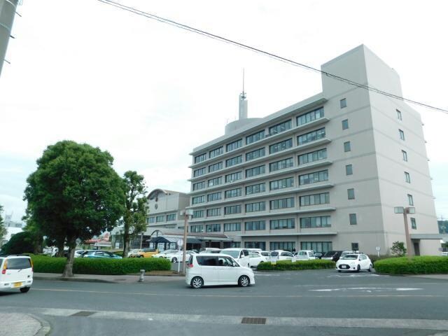 鹿屋市役所(役所)まで1240m サンセットビレッジ新川　Ｄ棟