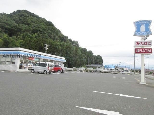 ローソン国分山下町店(コンビニ)まで851m トンボパレス２１－Ⅴ