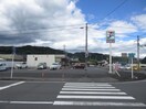 セブンイレブン国分重久店(コンビニ)まで1399m 重久ハイツ