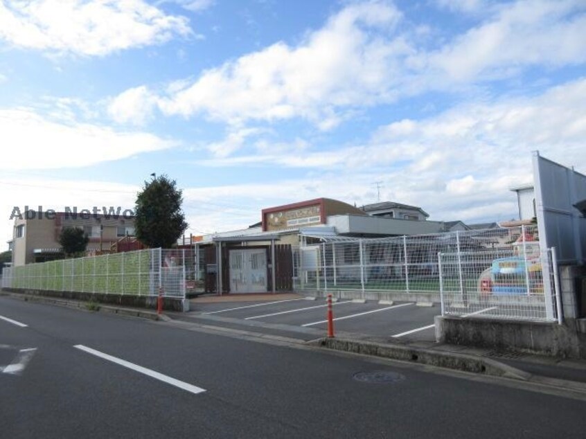 なないろこども園(幼稚園/保育園)まで559m 松木山田住宅　Ｂ棟