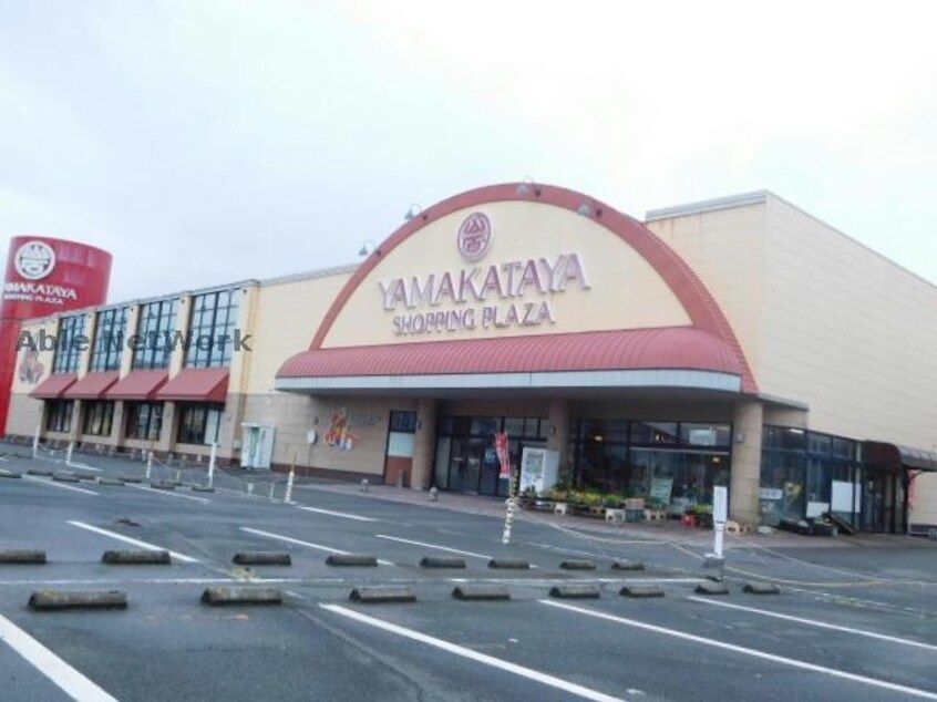 山形屋ショッピングプラザ隼人店(スーパー)まで779m 日建アパート