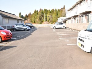 カルフール玉利