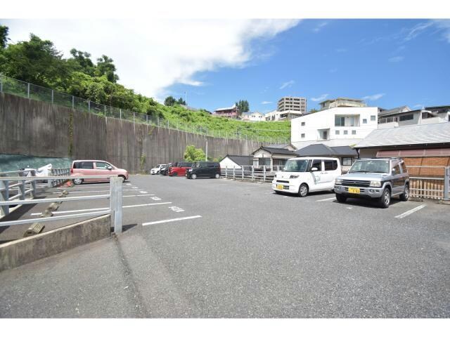 駐車場 さくらヒルズ唐湊壱番館