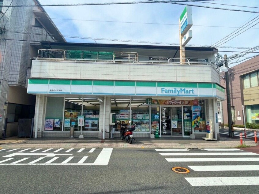 ファミリーマート藤野武一丁目店(コンビニ)まで366m スプリングハイム