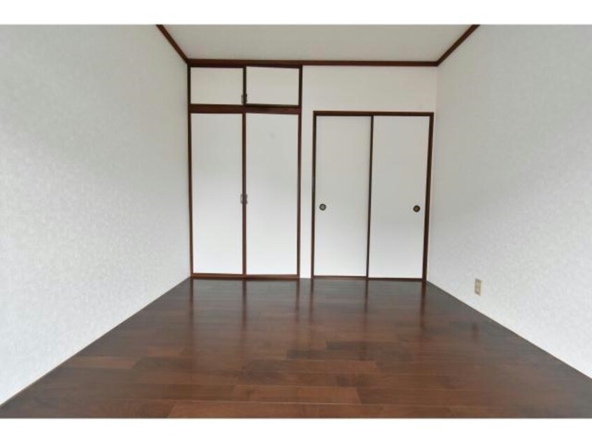 洋室(2) 松本荘
