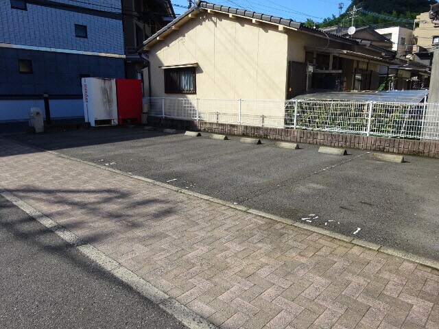 駐車場 ＲＯＹＡＬ  ＦＯＲＴ  Ｓ.Ｔ.Ｋ