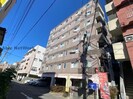 サンロイヤル新屋敷の外観