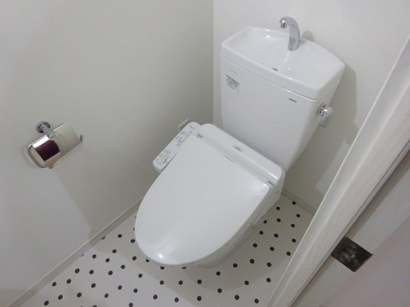 トイレ Ｍｏｄｅｎａ甲突