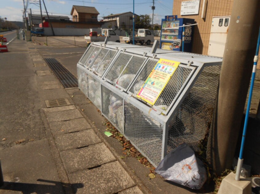 敷地内ごみ置き場 ウエストヒルズ西原台　Ａ棟