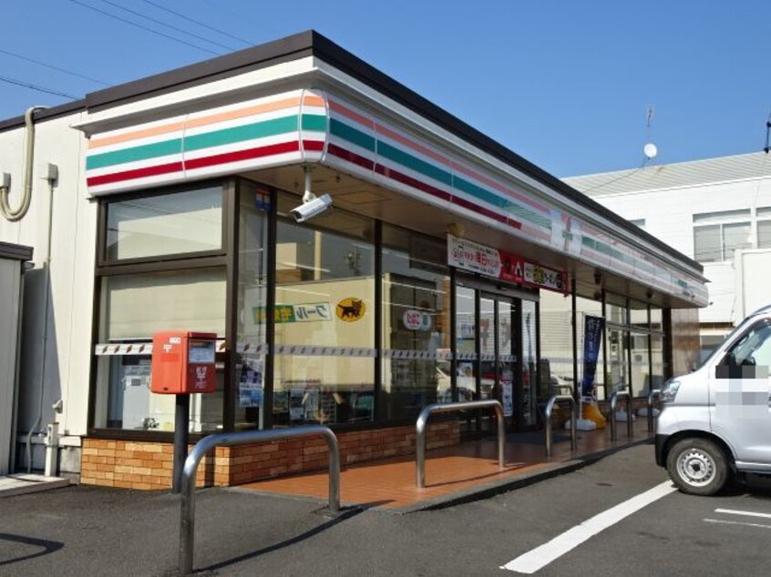 セブンイレブン小石川店(コンビニ)まで896m アピアＢ