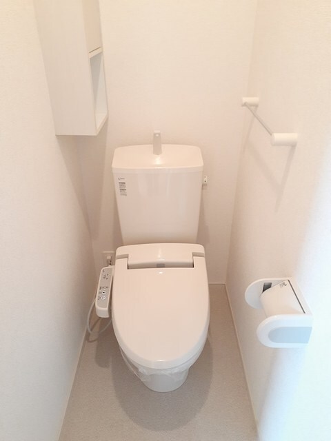 トイレ ＥＹハイツ高島