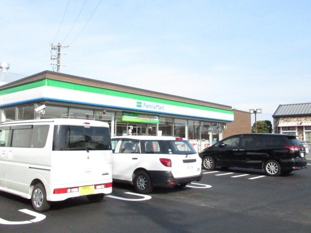 ファミリーマート　八楠店(コンビニ)まで290m ユーフォリア