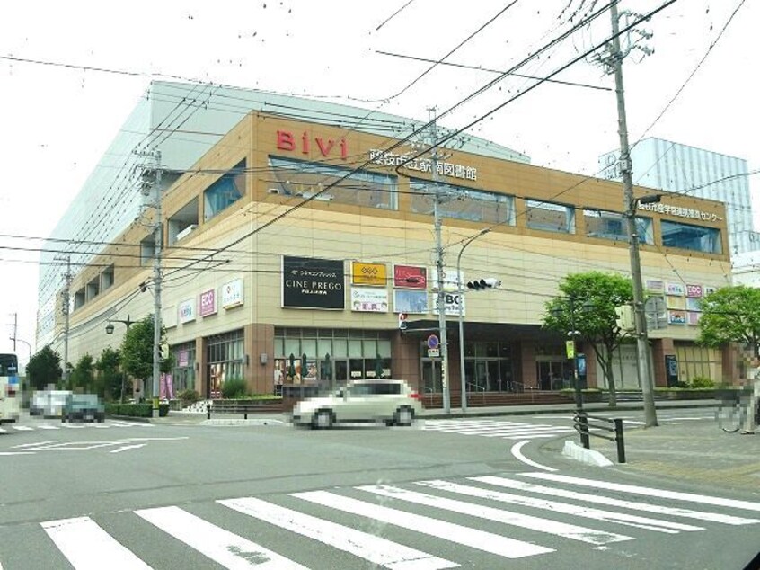 BiVi藤枝店(ショッピングセンター/アウトレットモール)まで675m サンセールトモエ