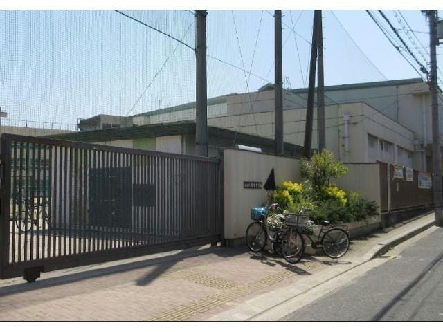 東大阪市立花園中学校(中学校/中等教育学校)まで630m 西岩崎コーポ