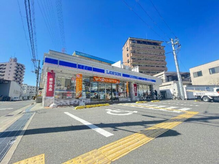 ローソン東大阪荒本西四丁目店(コンビニ)まで360m ドゥ・ミル・アン東大阪