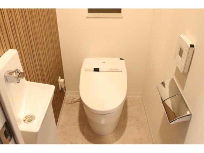  プレミアム菱屋西