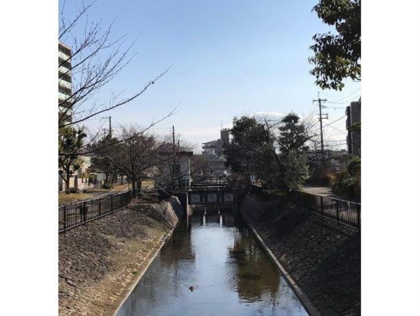 長瀬川緑地(公園)まで457m エトワール