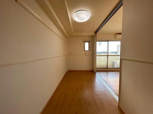  メゾンラフィネ