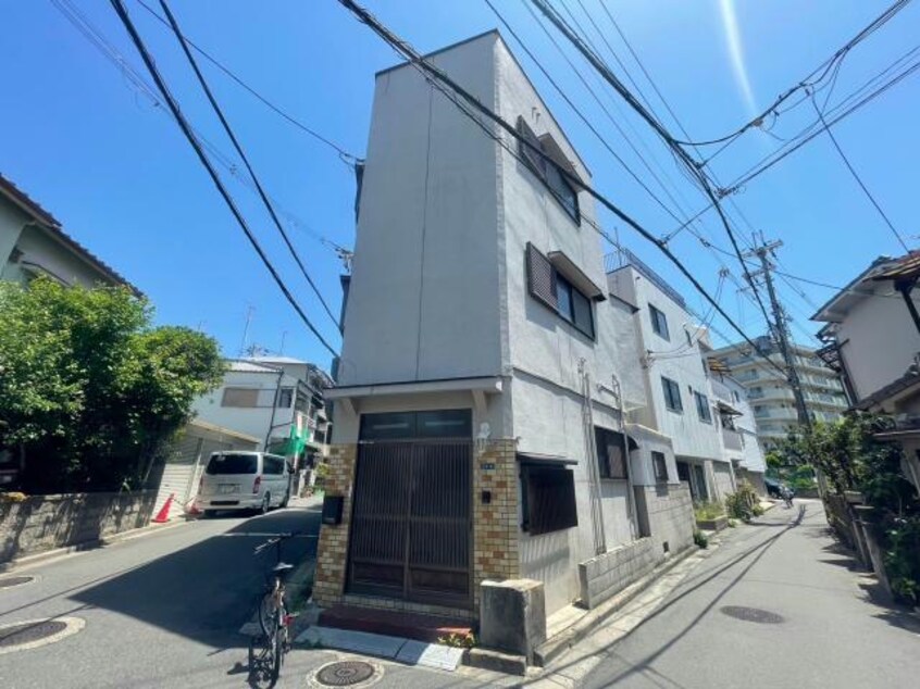  若江本町１丁目５　戸建
