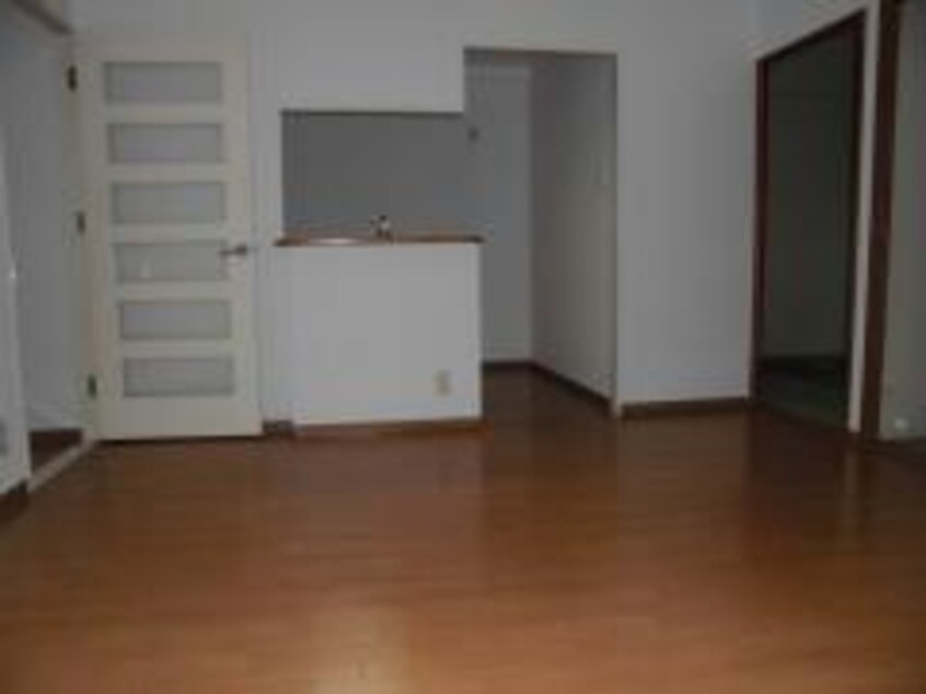  グランドゥール西岡