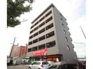 クレッセント駅前の外観