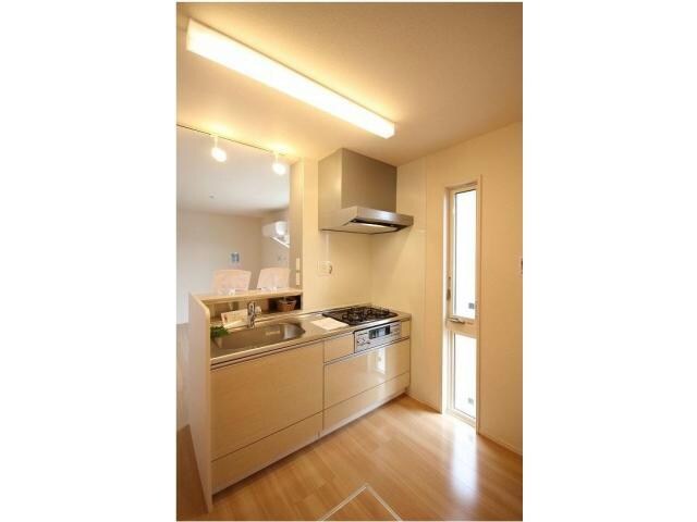  ファミールＳＨＯＷⅡ　B