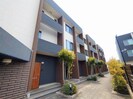 プレミアム県庁前の外観