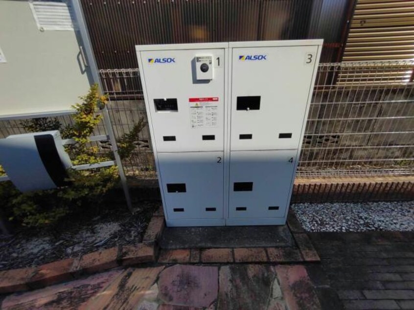 宅配ボックス エスポワール嘉瀬