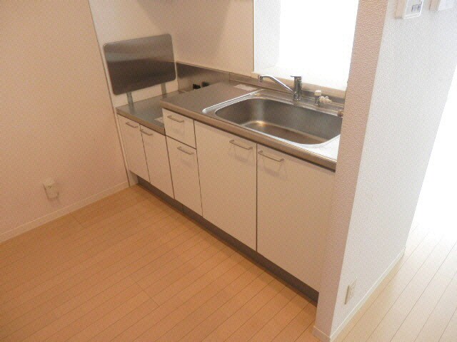 人気のカウンターキッチンです シャーメゾンＤＯＮ3