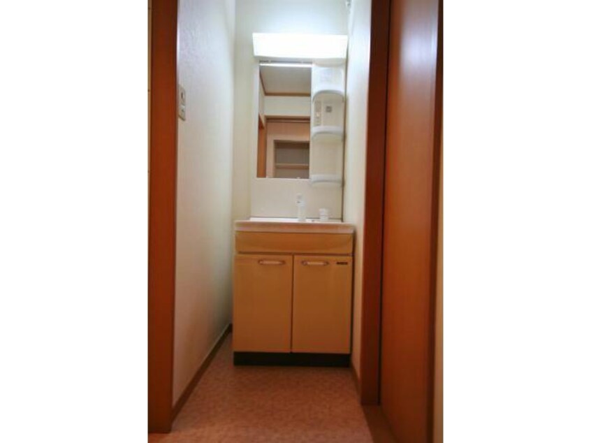  ファミール大財