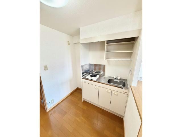  ロイヤルビーズ駅南