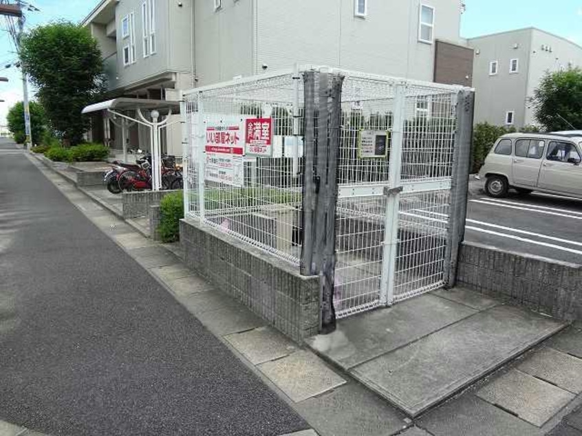 ゴミ置場 メゾンフレイズ