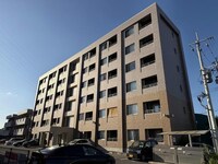 グラン・レーヴ佐賀駅前中央