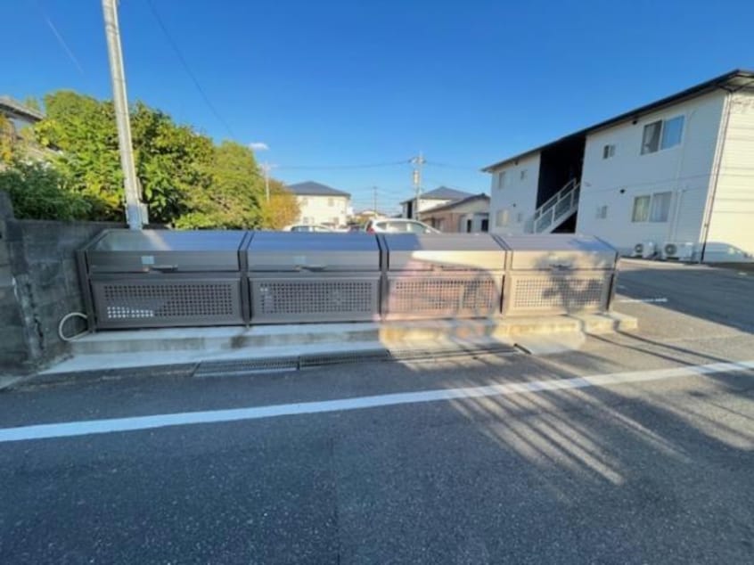 ゴミ捨て場 ハーモニーレジデンス