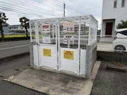 敷地内ゴミ捨て場