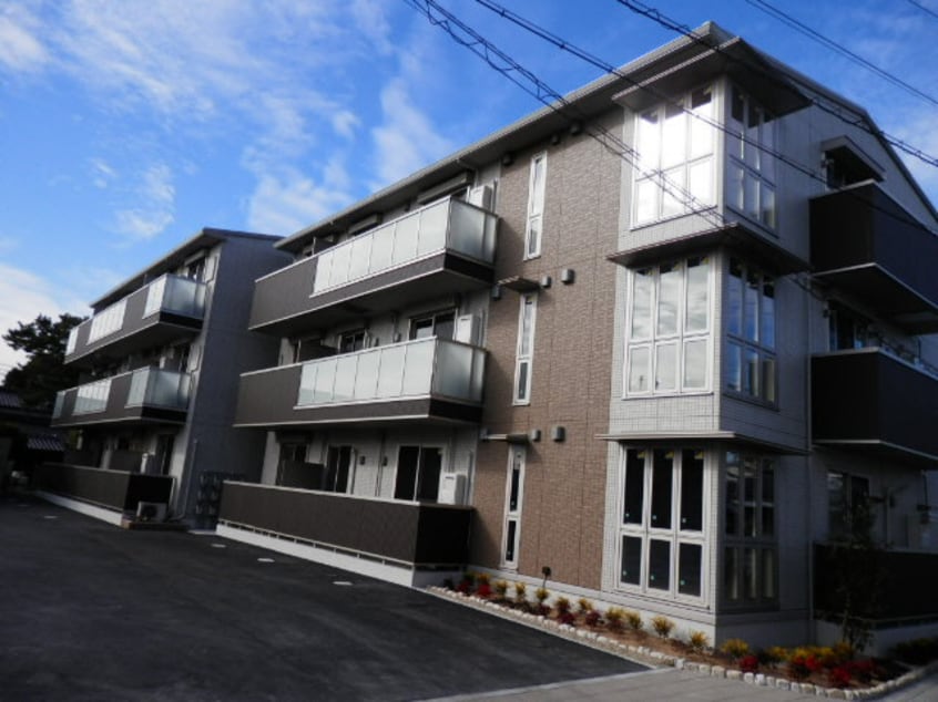  メゾン　ルミエ　Ⅱ