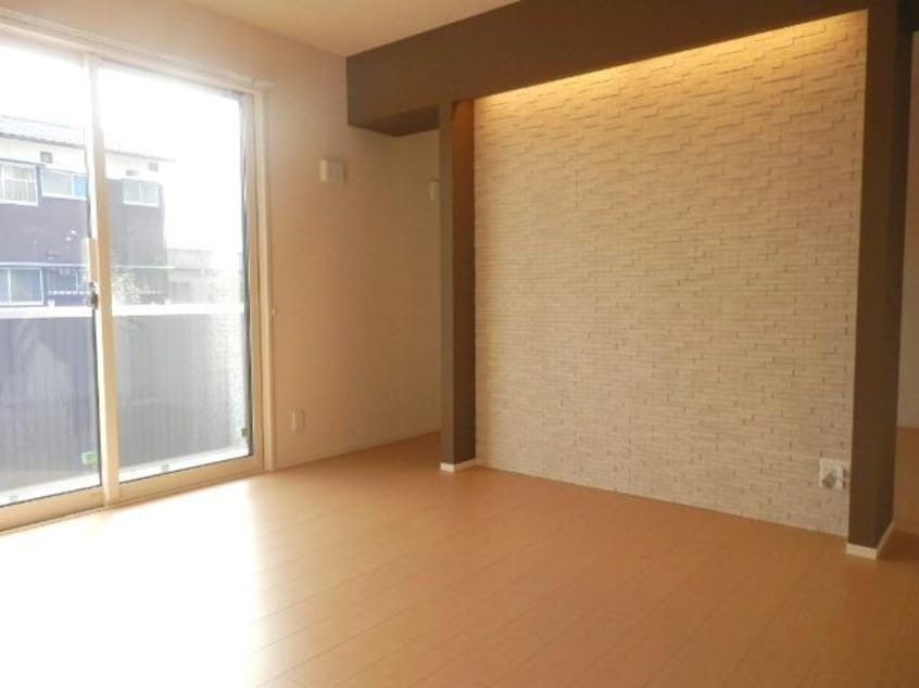  メゾン　ルミエ　Ⅱ