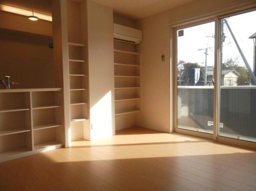  メゾン　ルミエ　Ⅱ